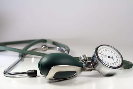 measure blood pressure
