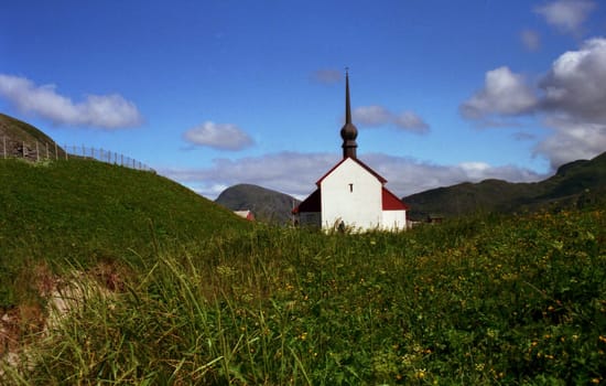 This picture is also a bit older and one of my beautiful holiday memories. On Stadlandet in Norway (Western Norway) you will find this pretty building