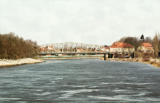 Hoya-Weser Bridge