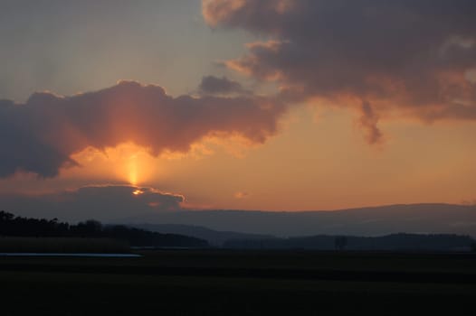 sunset or (sunset beach) or (sunset nature) or (sunset skyline)