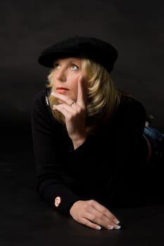 Woman-with-a-hat
