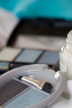 Eye shadow