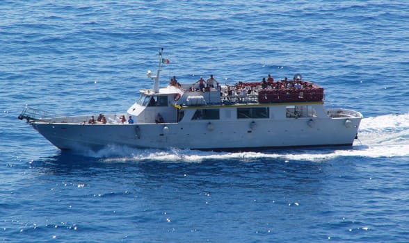 Tourist boat I