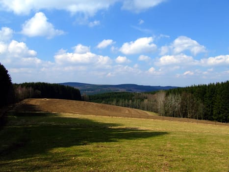 Haaaaach... Finally it's getting warmer. And you can drink beer outdoors again and all that... :-)
