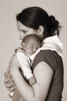 Photo shows a baby with the mother after the food was served