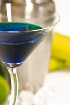 Mixing cocktails