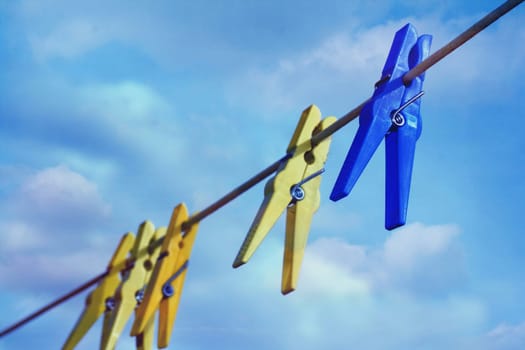 blue-yellow bracket diagonal II