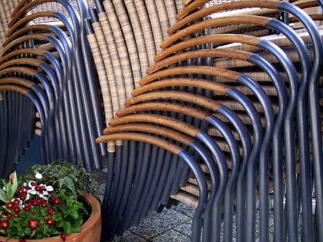 does the flower pot interfere?