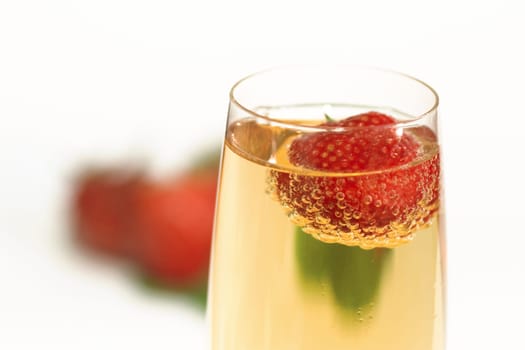 Sparkling wine with strawberry