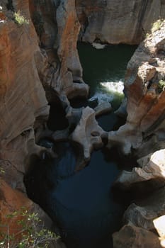 Whirlpool holes
