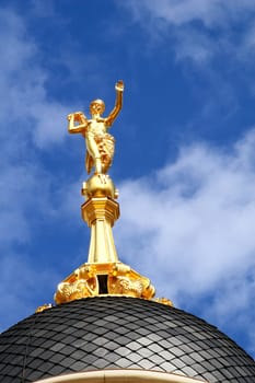 Fortuna on the roof