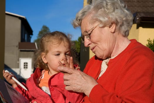 Great-grandma and great-grandchildren