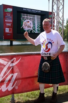Scotsman in Ffm with Corea T-shirt