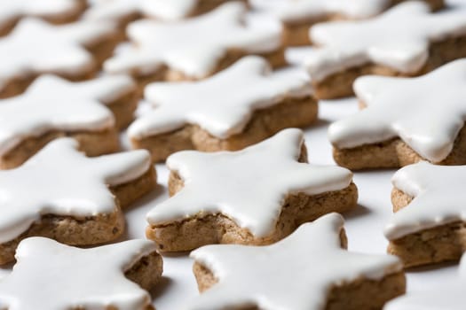 Cinnamon stars