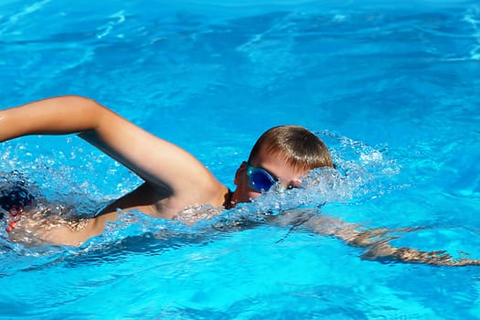 Boy in the Pool,No.3