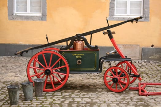 Hand-held fire engine of the volunteer fire brigade of Evinghoven from 1891