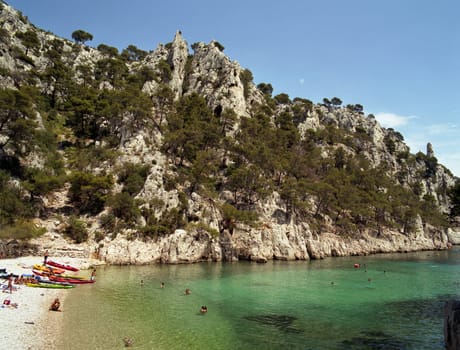 ... really recommended,not far from Marseille and Cassis - 6x7