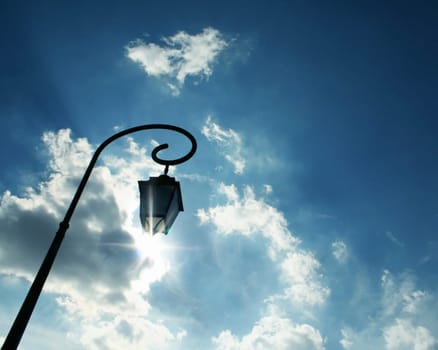 Will we ever be able to illuminate the streets at night with the energy captured by the sun during the day?
