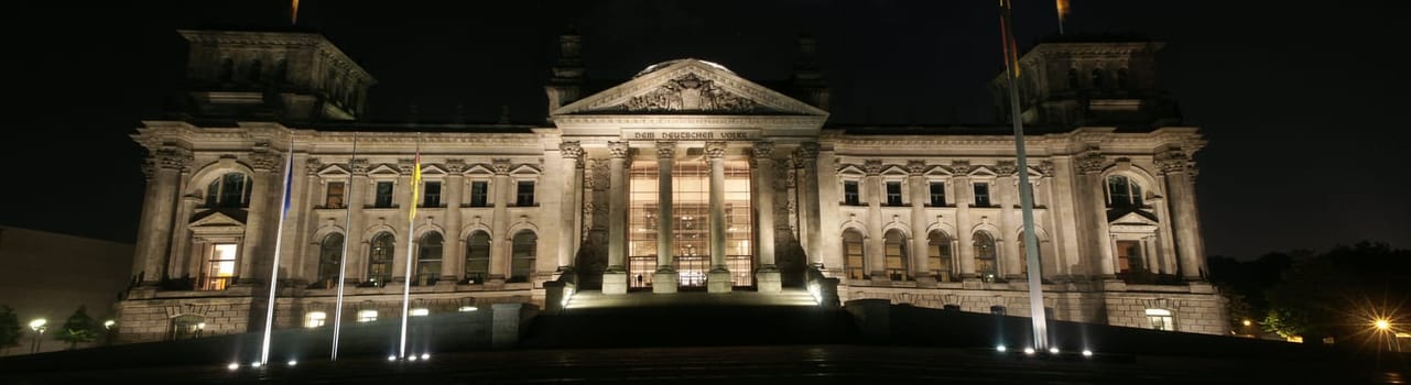 Night view Reichstag II