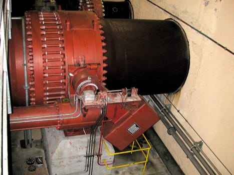 The gate valve with counterweight taken from the other side.