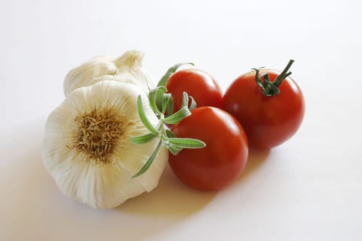 Garlic and tomatoes