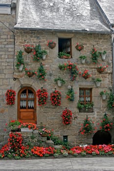 Port-Louis,house with flowers