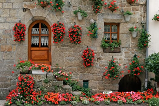 Port-Louis,house with flowers