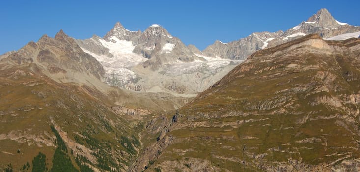 From left to right: Oberes Gabelhorn,Wellenkuppe,Zinalrothorn,Zermatt,Valais,Switzerland