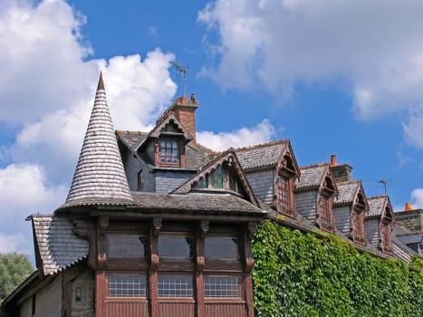 Mont-Dol,half-timbered house