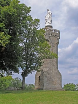 Mont-Dol,Madonna figure,Madonna