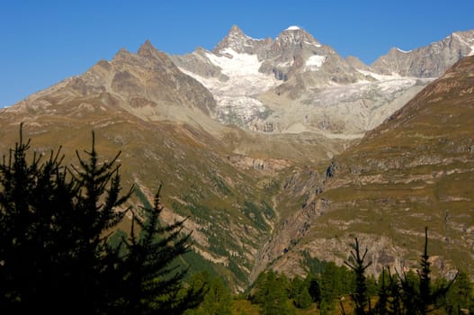 From left to right: Oberes Gabelhorn,Wellenkuppe,Zermatt,Valais,Switzerland