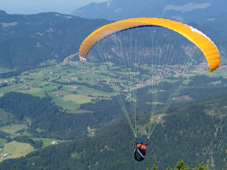 Paragliding in Kössen