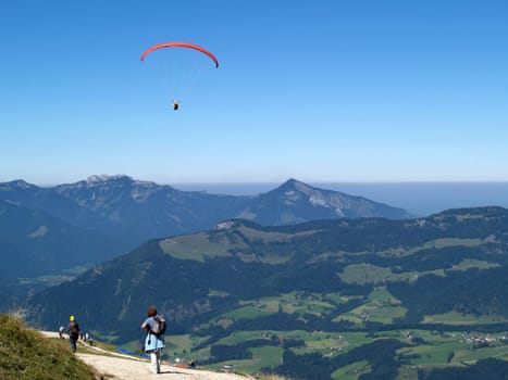 Paragliding in Kössen