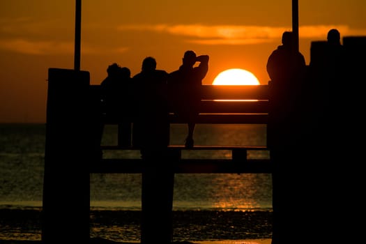 sunset or (sunset beach) or (sunset nature) or (sunset skyline)