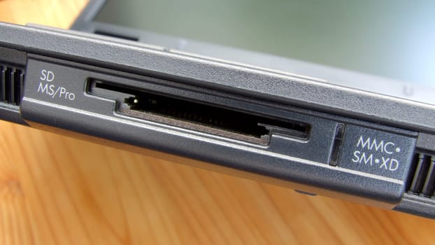 Card reader in the notebook