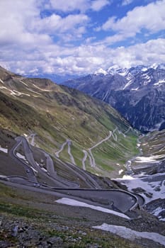 Serpentine road