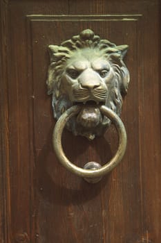 Menton,door knocker