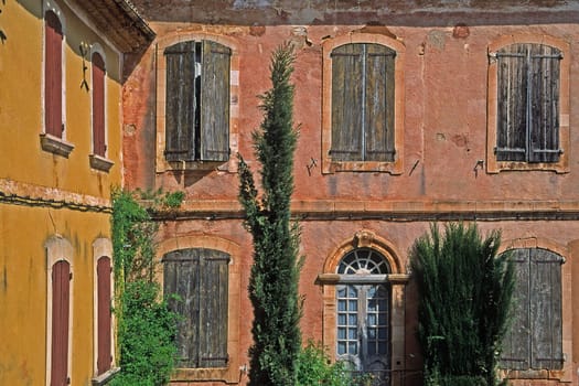 Rousillon,house detail,windows,Provence