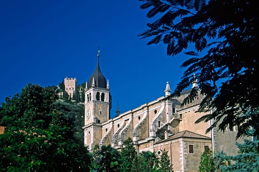 Arco, Kirche