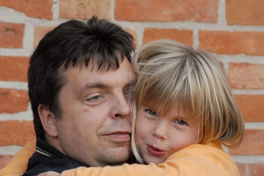 Very big friends are my husband and our little model,which you already know from various pictures.....!