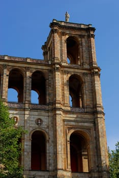 ... the southern wing...