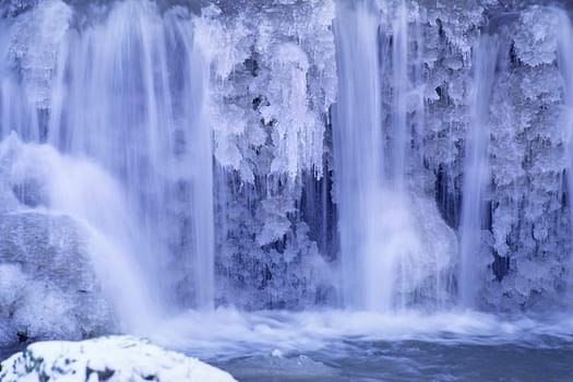 GMHütte,waterfall with ice formations