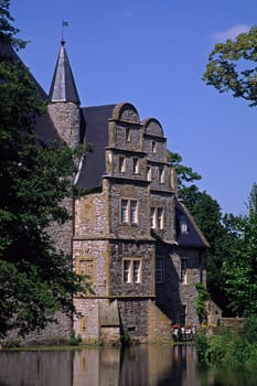 Schelenburg moated castle