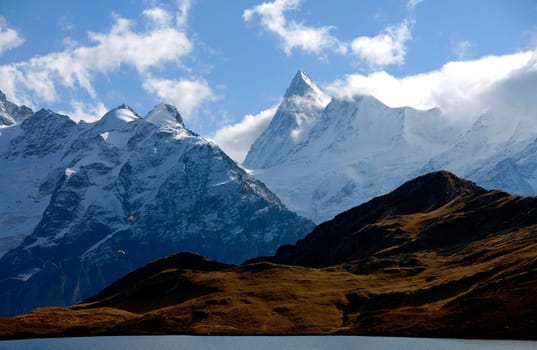 At 4,274 m above sea level,the Finsteraarhorn is the highest peak in the Bernese Alps and the highest point in the canton of Bern,as well as the highest mountain in Switzerland east of Lötschberg and Simplon. It dominates the panoramas of the entire central and eastern part of Switzerland.