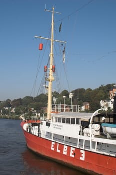 Elbe three