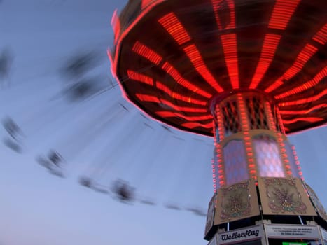 Chain carousel