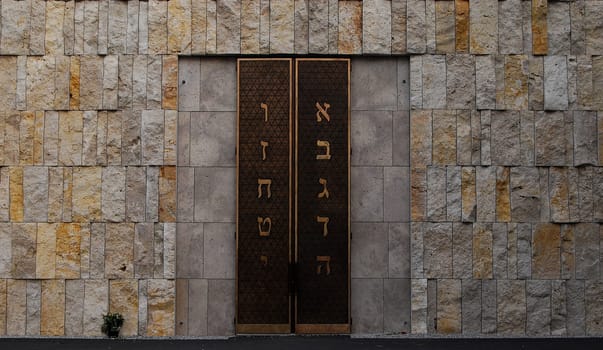... of the new synagogue in Munich