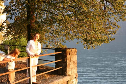 autumnal weather at the lake