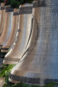 The bells of St. Mary's have always been a piece of identity for the people of Neubrandenburg,and have been smashed,stolen or destroyed again and again by many historical events. At the end of the 2nd World War they fell victim to the city fire. Hay