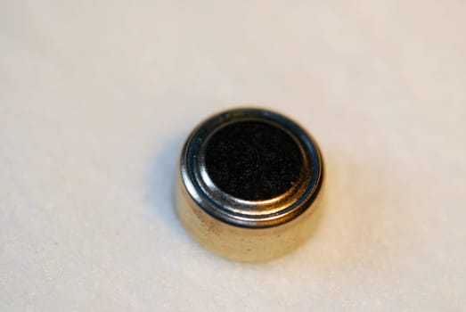 Button cell